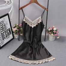 Load image into Gallery viewer, Red Women Lace Kimono Robe Set Lady Satin Bathrobe Bride Bridesmaid Wedding Robe Dress Gown Sexy Nightgown Sleepwear M L XL
